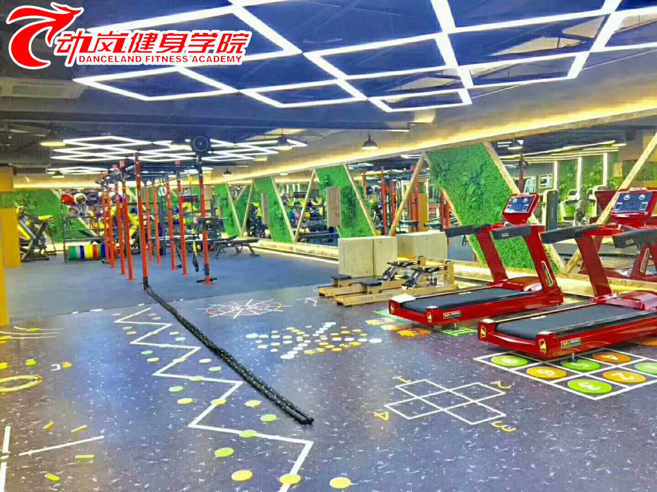 動(dòng)嵐健身全國連鎖店裝修風(fēng)格展示